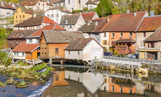 Tourisme dans la vallée de La Loue - village de Lods
