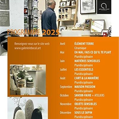 Decoratie op ruw porselein