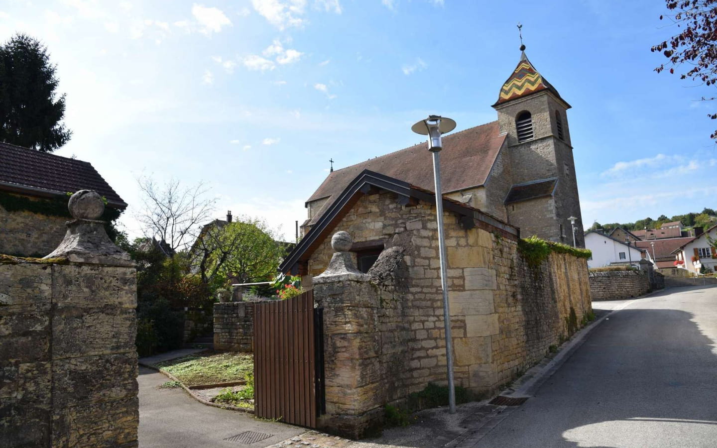 PIREY, VISITE DU VILLAGE ET DE L’EGLISE SAINT-MARTIN