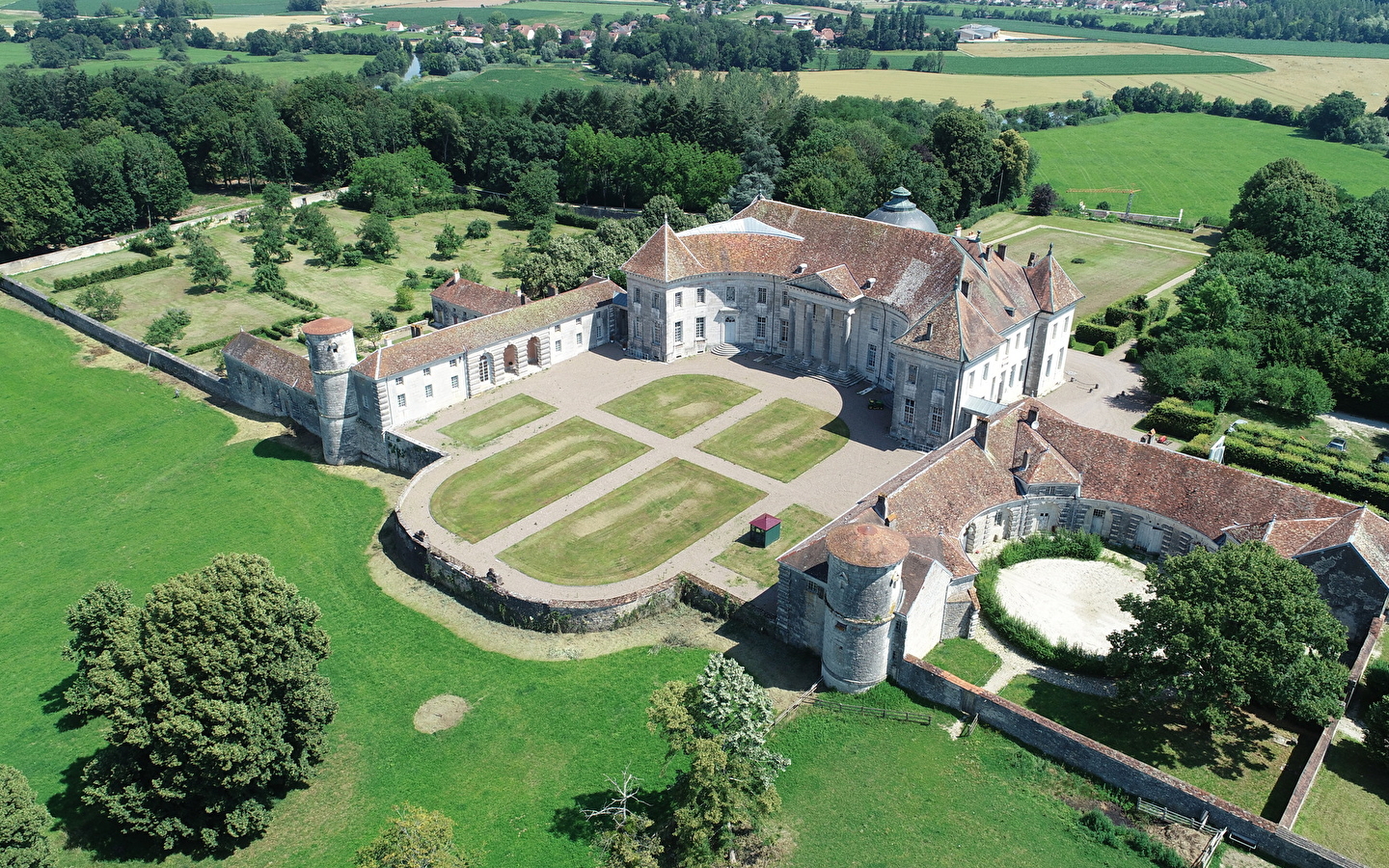 Een terugkeer naar elegantie op Château de Moncley