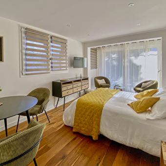 Studio rez-de-chaussée  - LONS-LE-SAUNIER