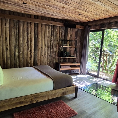 Lodge Insolite de la Cascade du Moulin de Cramans