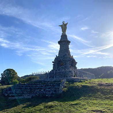 Le Sacré-Coeur et le Chemin de Croix