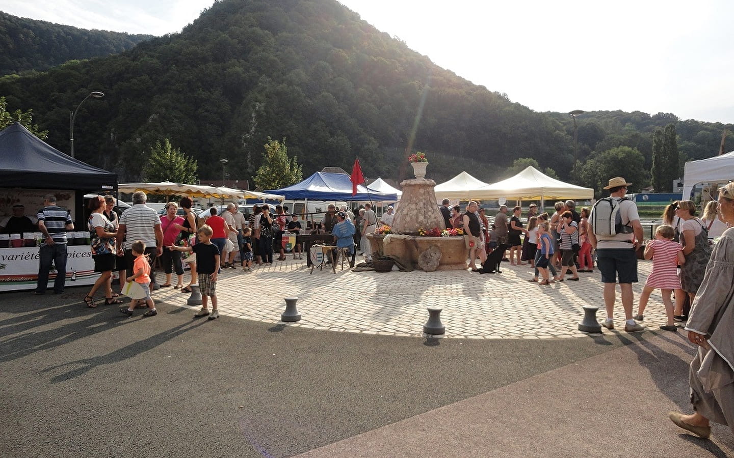 Pays-de-Clerval Zomermarkten