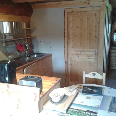 Les Humaneries - Appartement 'Le Lodge Deer' en chalet - B402FLO02