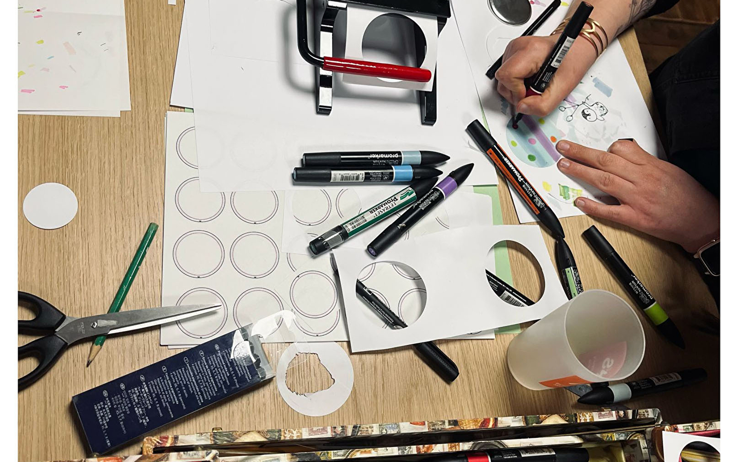 Vaardigheidsworkshop: workshop Graines d'artisans - sleutelhanger maken