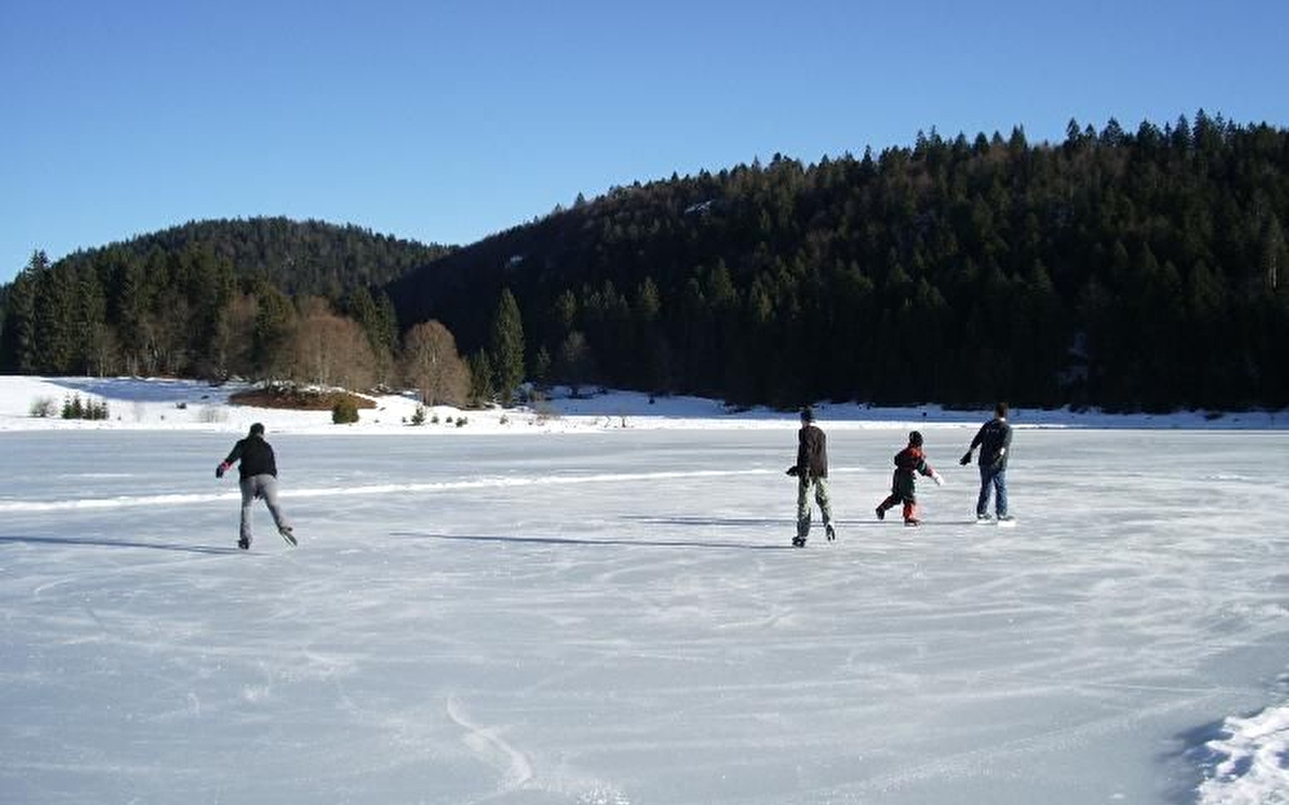 Patinage sur le lac Genin