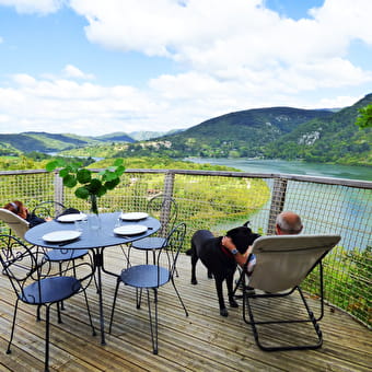 Cabanes et lodges du Belvédère - SERRIERES-SUR-AIN