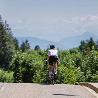 Boven het meer van Genève - Fietsroute 15 - Hauts-de-Bienne