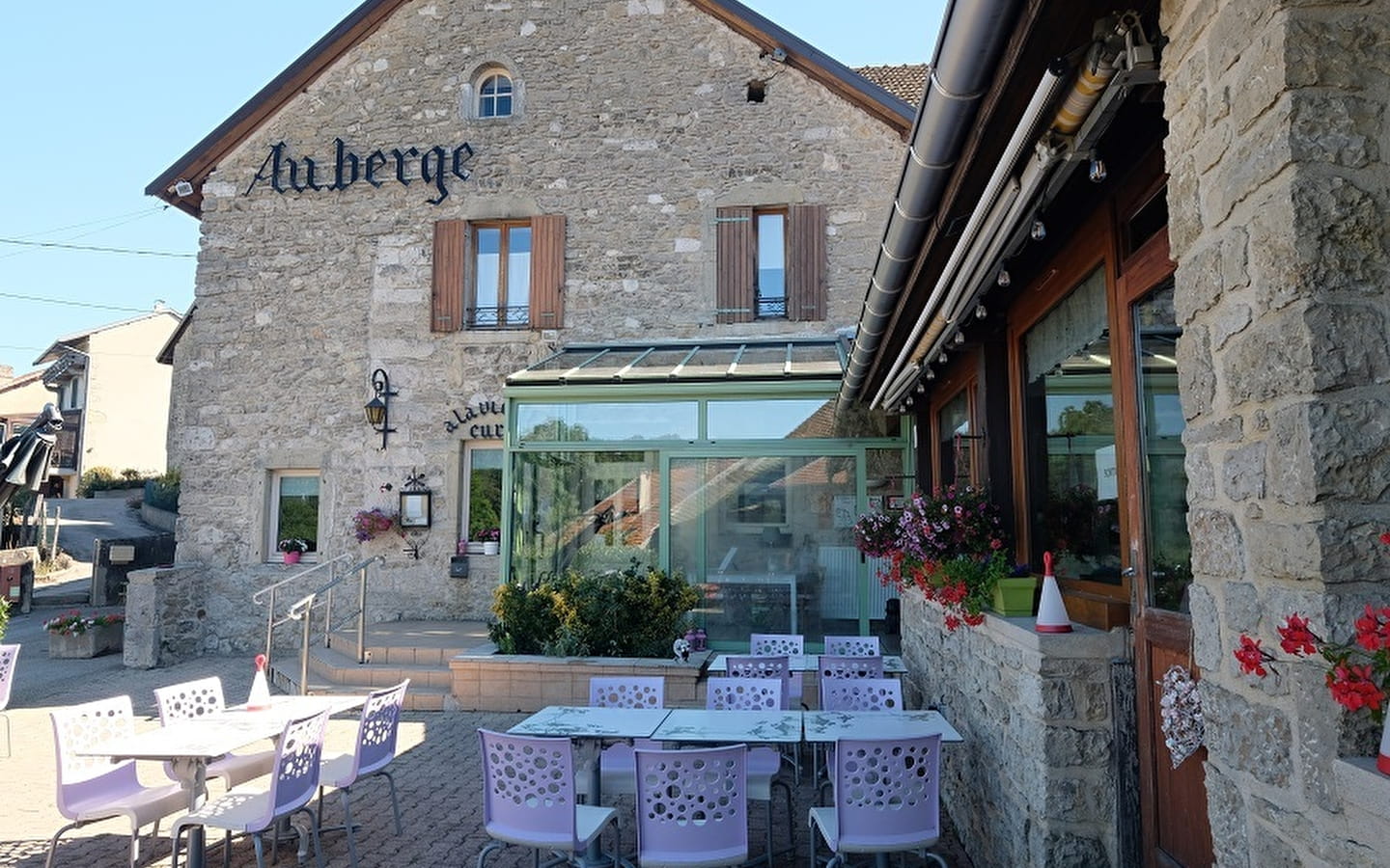 Auberge de la Vieille Cure 'Chez Ysa' - hôtel restaurant