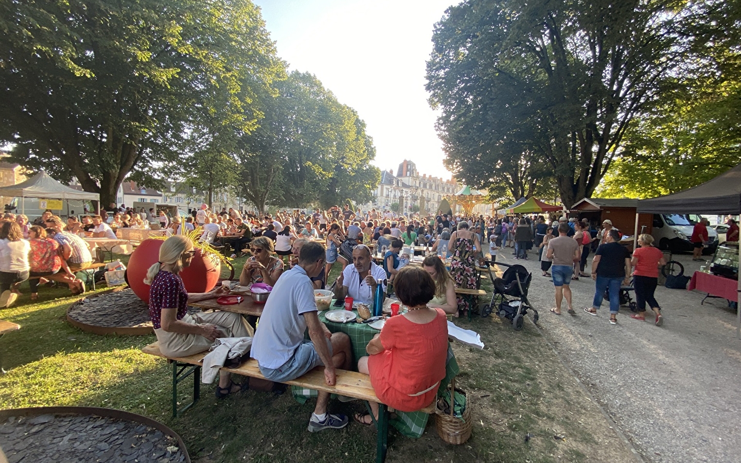 Boerenmarkt en barbecue