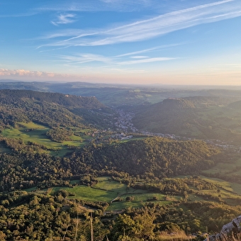 HET HART VAN DE JURA IN DRIE SMAKEN: WIJN, ZOUT EN COMTÉKAAS - Poligny