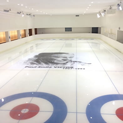 Patinoire/piste de roller de l'Espace des Mondes Polaires Paul-Émile Victor