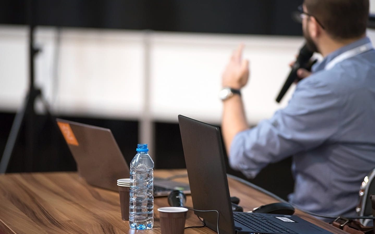 Conferentie in gebaar: Bevrijd jezelf!