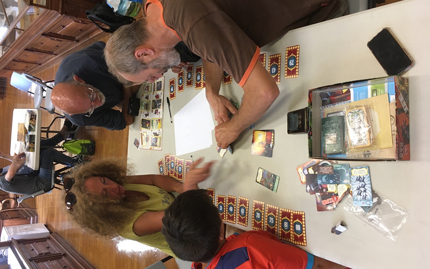 Laten we in het museum spelen!