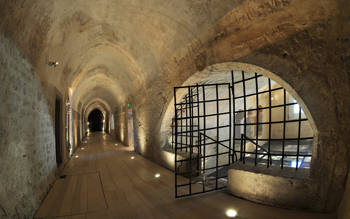 Musée de l'Abbaye - Rondleiding door de archeologische ondergrond