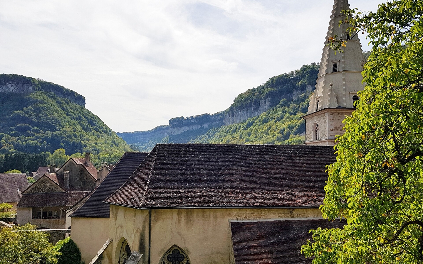 Château Chalon en Baume les Messieurs - 'Mooiste dorpjes van Frankrijk' in de Jura