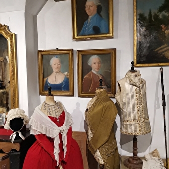Musée de la mode du 18ème 19ème siècle - ORGELET
