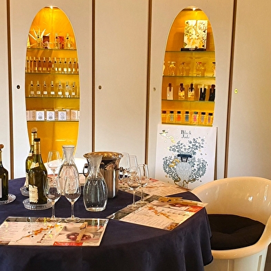Jura Wijnen & Parfums