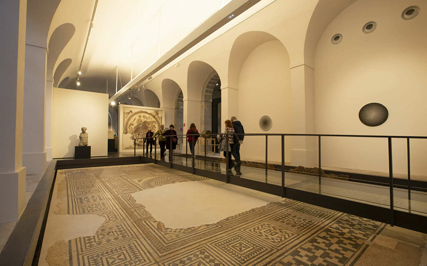 Les mosaïques gallo-romaines de Besançon / Circuit n°1 : Du musée des Beaux-Arts au Collège Lumière 