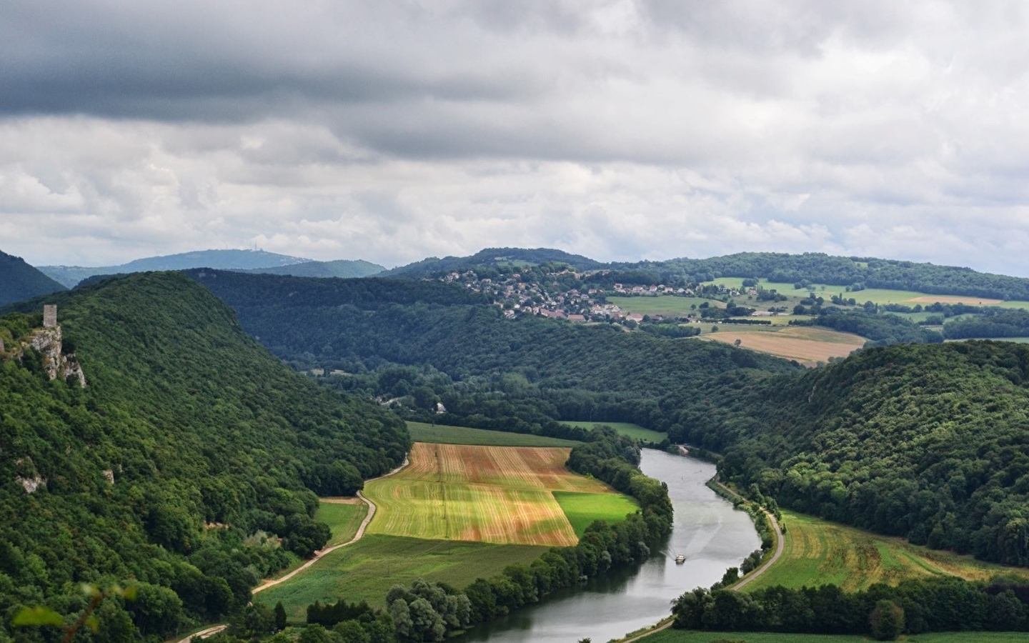 Sentier de Crête en Bois Rapin
