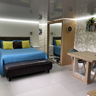 Studio indépendant dans maison