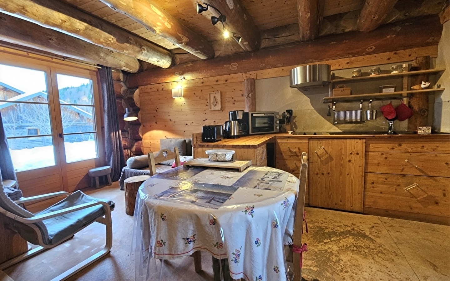 Les Humaneries - Appartement 'Le Lodge Deer' en chalet - B402FLO02