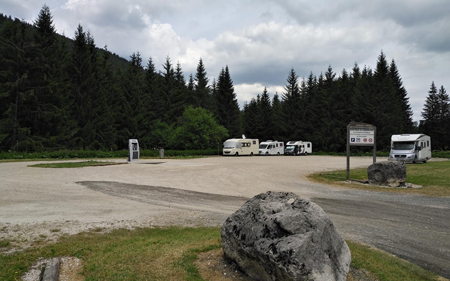 Aire de services pour camping-cars