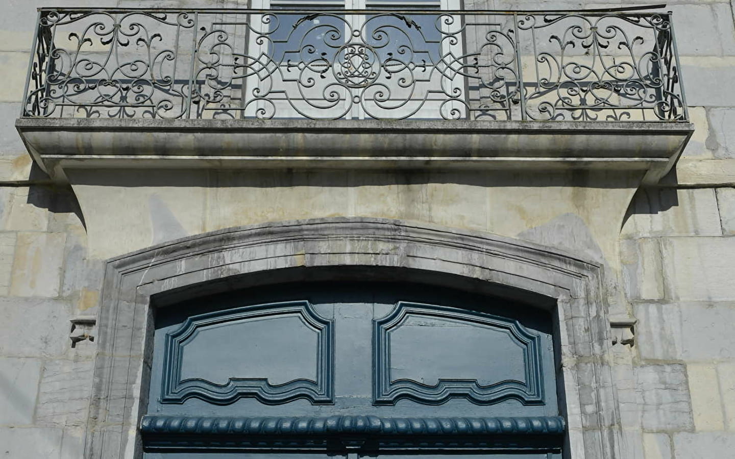 Besançon au siècle des Lumières : floraison des hôtels particuliers sous Louis XV