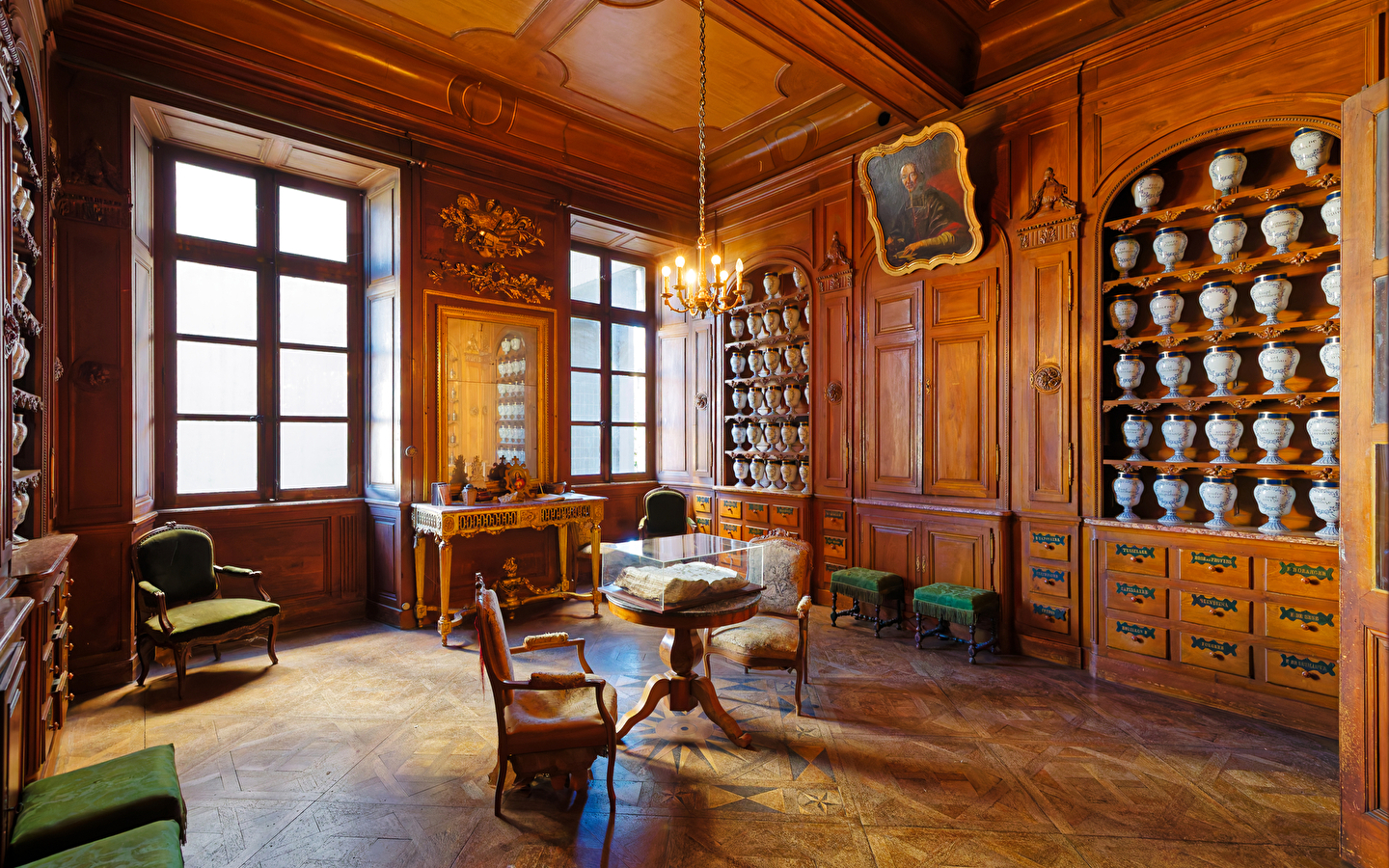 Visite guidée des apothicaireries de l'hôtel -dieu