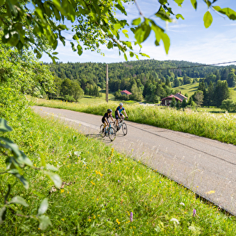 Het hoogste meer van de Jura ontdekken - Fietsroute 05 - LONGCHAUMOIS