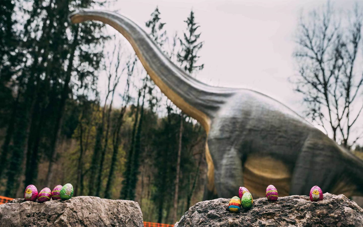 Jura Pasen in Dino-Zoo Park