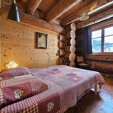 Les Humaneries - Appartement en chalet - B402FLO00