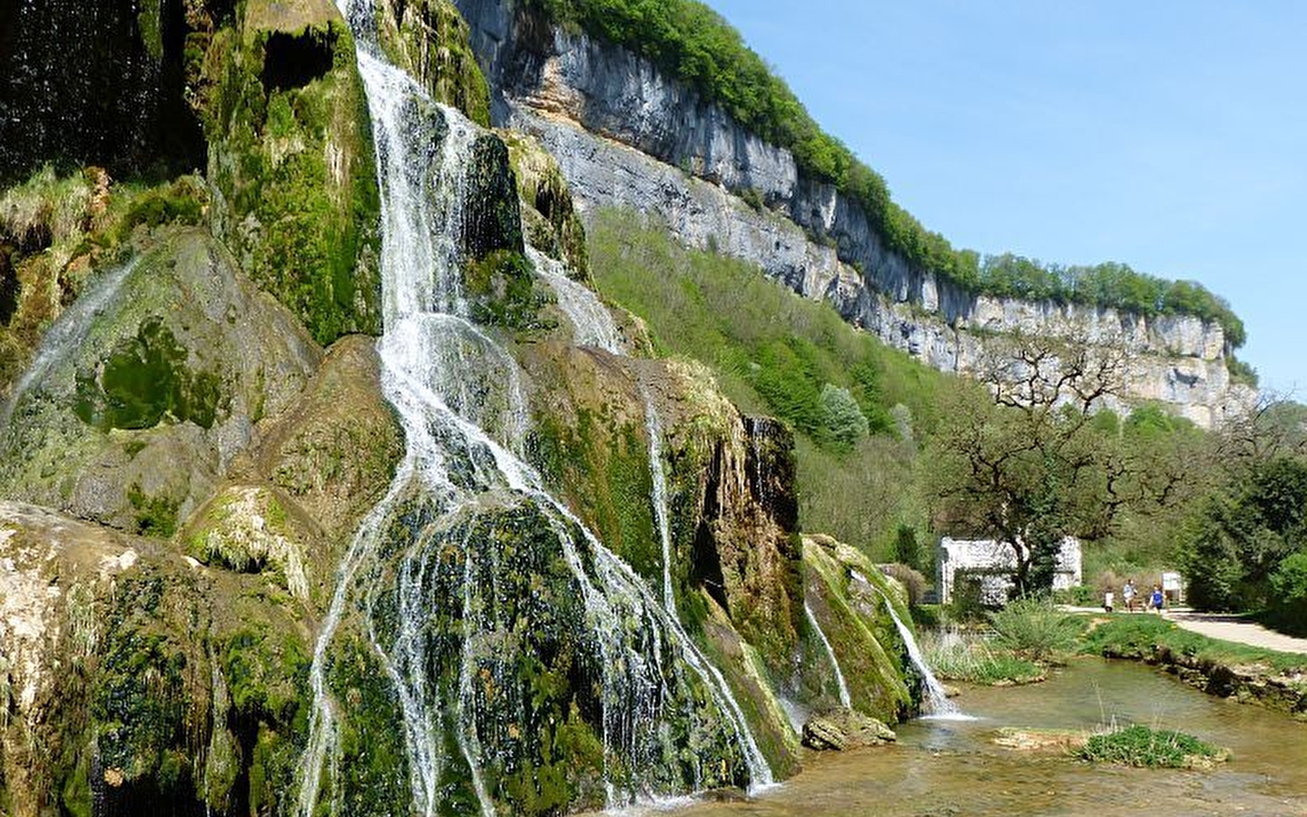 ESCAPADE IN DE JURA